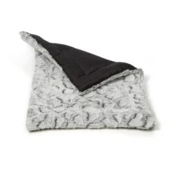 Wallace & Jones Gepolsterte Plüsch Wendedecke Snow L -Hochwertiger Tierbedarfsladen 204abe9b10f26ea677ae07ac8fc28ac10bd0a3e9 1345733 de DE 7eeb10de803f2c4c94050fdeb9fae0c31c2a52f5Ic0gGR