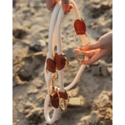 Freudentier Führleine 2m & 3-fach Verstellbar 10 Freudentier Führleine 2m & 3-fach Verstellbar -Hochwertiger Tierbedarfsladen a2372bc66db5f9b19900718fcdac9a9a36b68f51 1496011 de DE 3192f99c3a54d72af1d5f891235bac31118071b90a2OLW