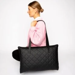 Freudentier Faltbare Hundematte Für Unterwegs S-M -Hochwertiger Tierbedarfsladen efddf738689c0506cdda5ea723630541d5d4ad8e 1445215 de DE 88a2b27d760da648b7a5995f69e3cd880b3013ed